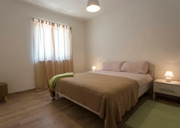 Villa House Nina With Heated Pool Valtura